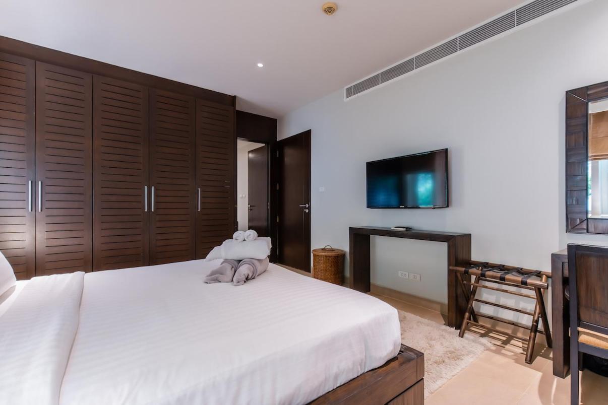 Poppy Beachfront Residence Rawai Rom bilde